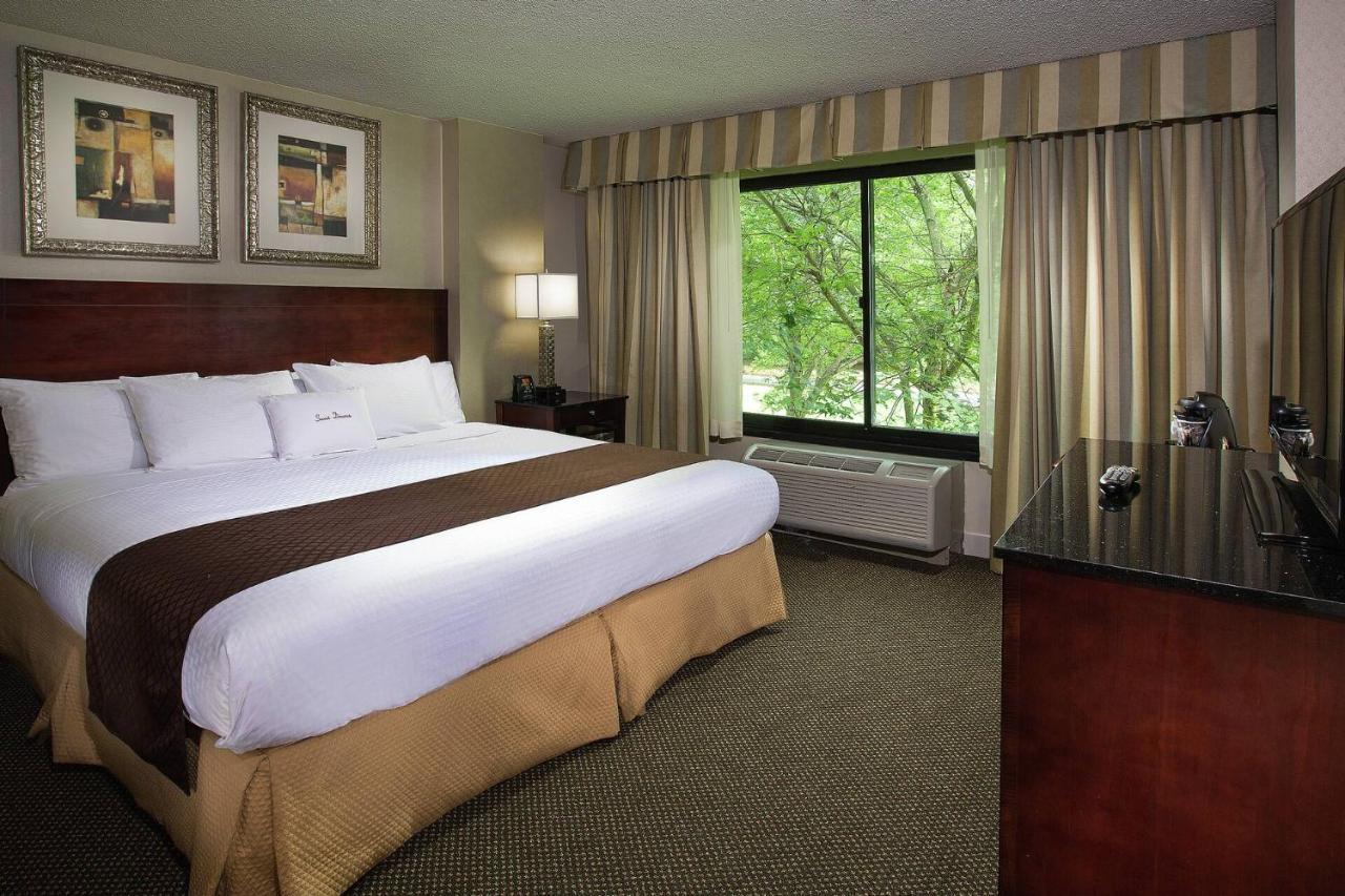 Doubletree By Hilton Charlotte Airport Otel Dış mekan fotoğraf