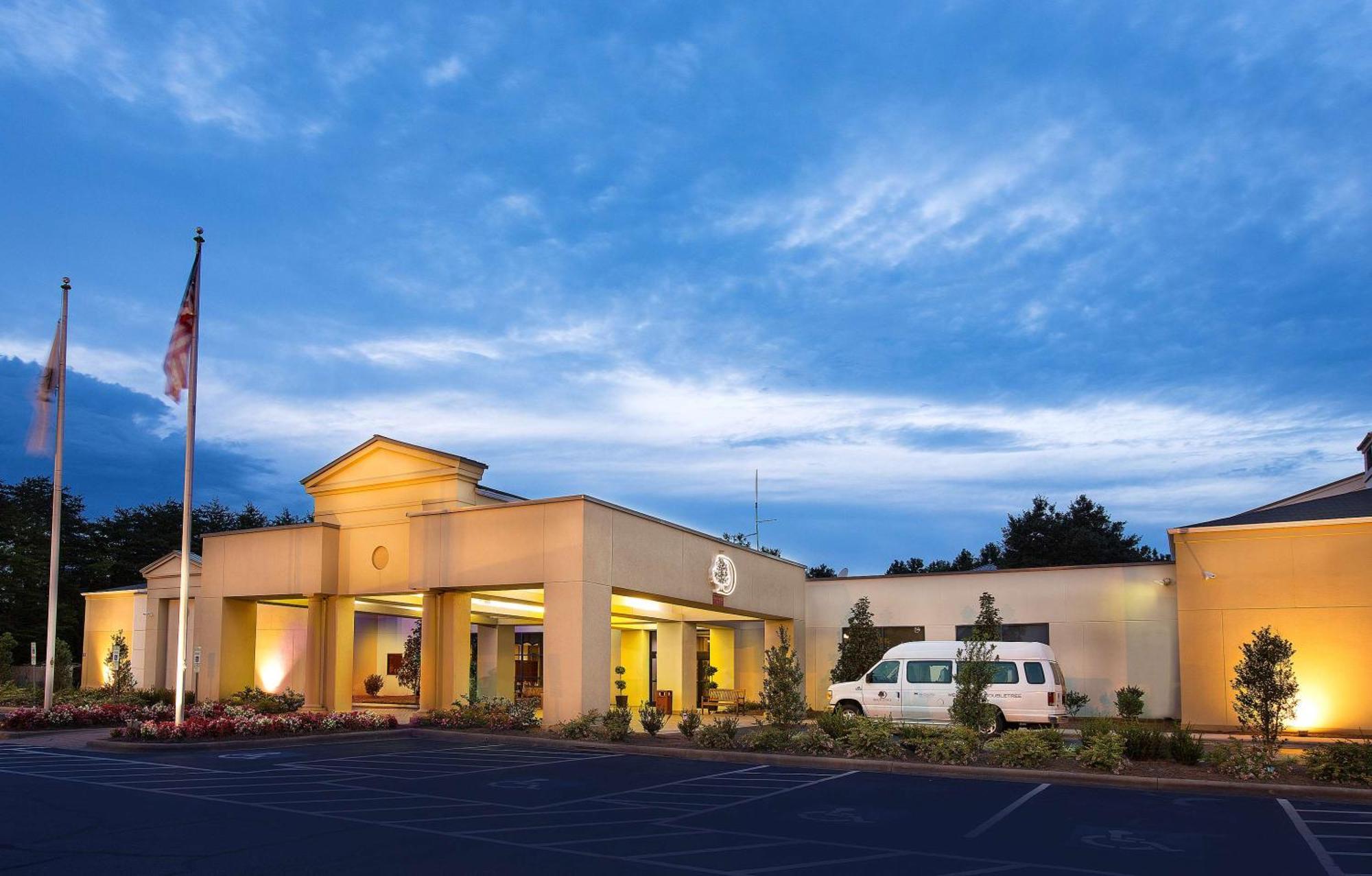 Doubletree By Hilton Charlotte Airport Otel Dış mekan fotoğraf